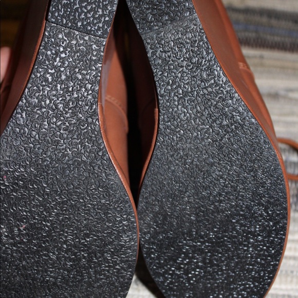 Tan Wedge Platform Booties NWOT - Picture 4 of 4